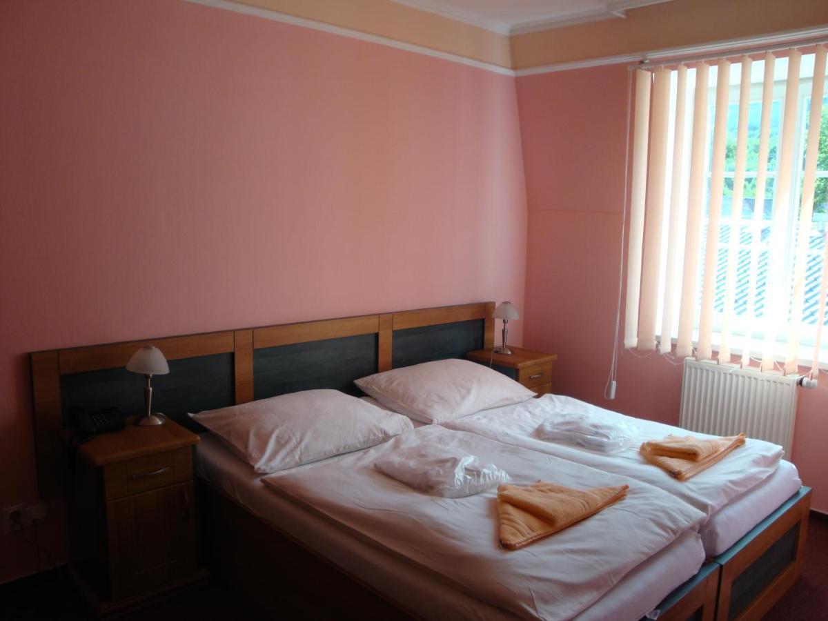 Lazne Evzenie Hotel Klášterec nad Ohří Szoba fotó